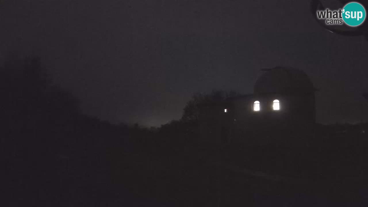 Višnjan Observatory Webcam: Gaze into the Cosmos from Istria, Croatia