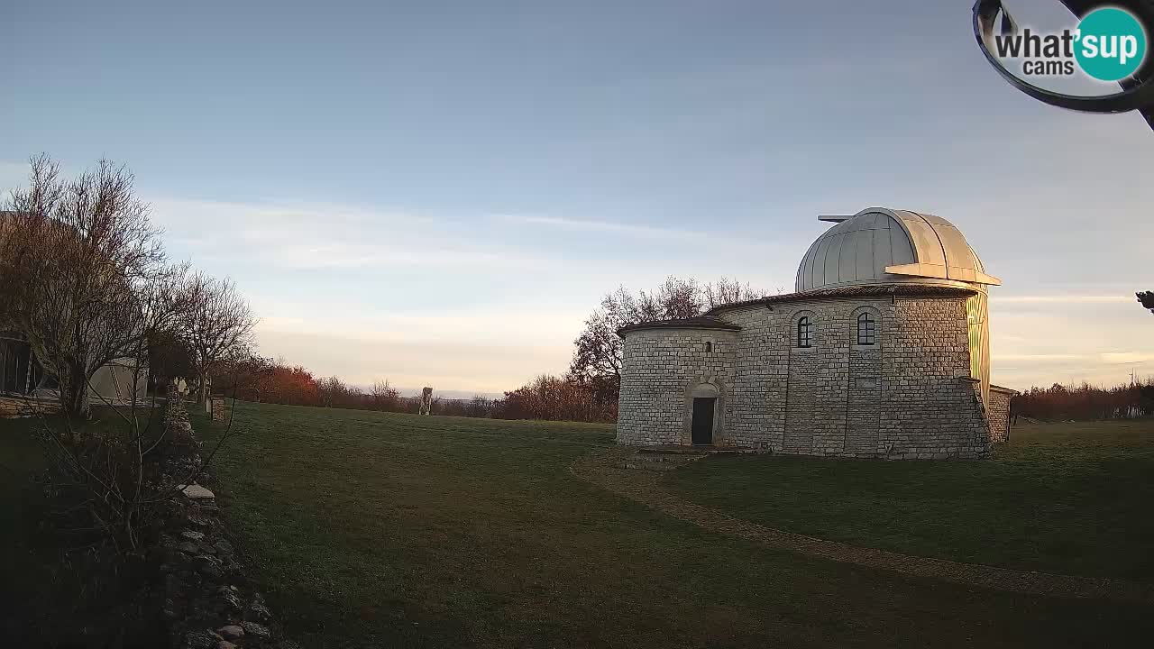Webcam de l’Observatoire de Višnjan: Plongez dans le cosmos depuis l’Istrie, Croatie