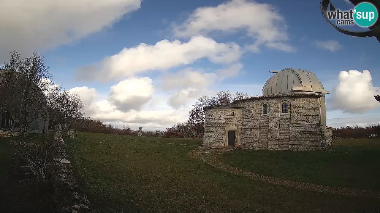 Webcam de l’Observatoire de Višnjan: Plongez dans le cosmos depuis l’Istrie, Croatie