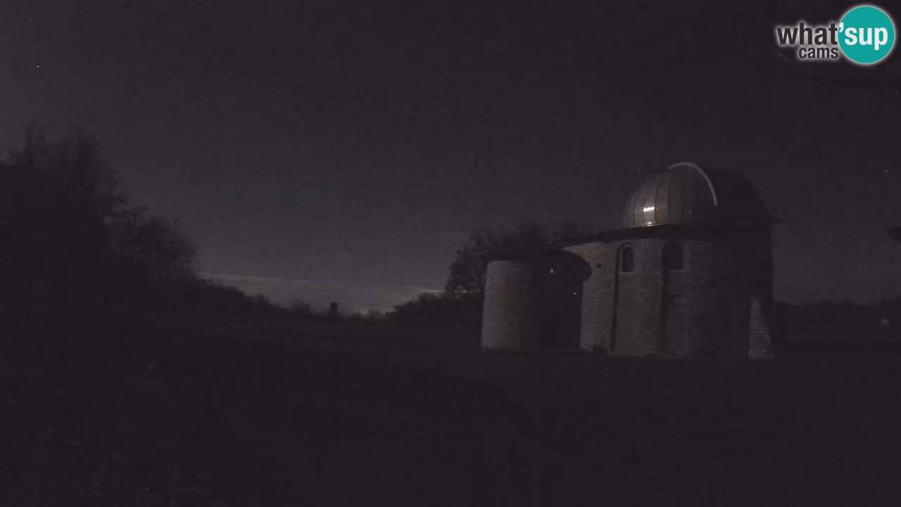 Višnjan Observatory Webcam: Gaze into the Cosmos from Istria, Croatia