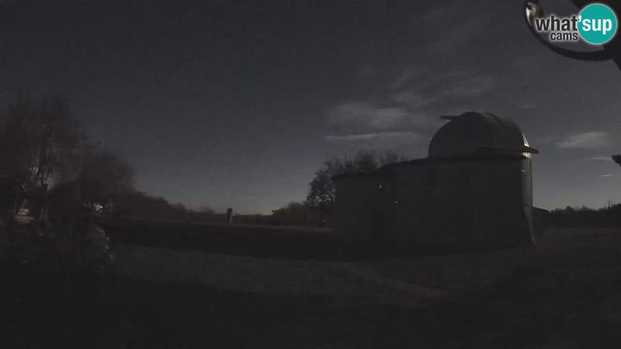 Višnjan Observatory Webcam: Gaze into the Cosmos from Istria, Croatia