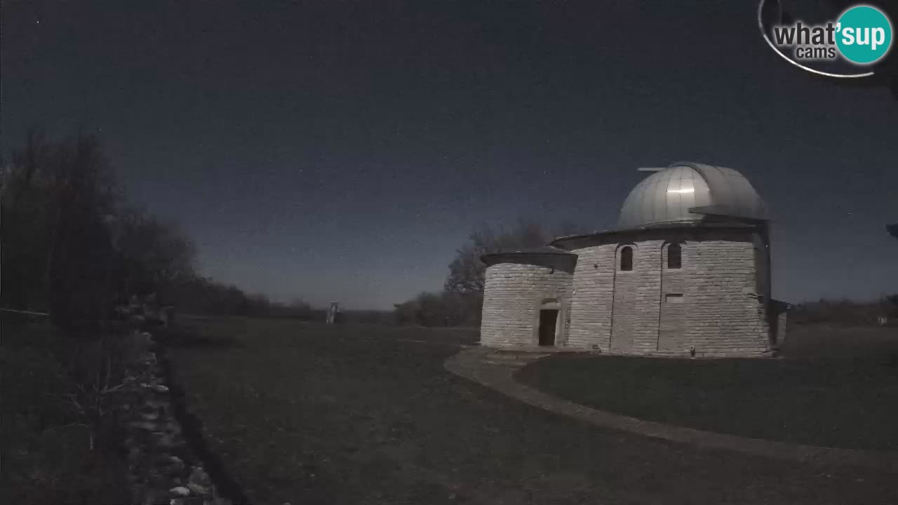 Webcam de l’Observatoire de Višnjan: Plongez dans le cosmos depuis l’Istrie, Croatie