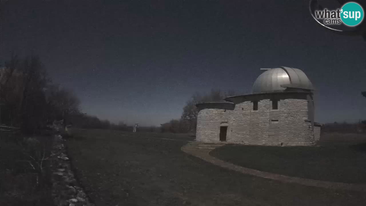Višnjan Observatory Webcam: Gaze into the Cosmos from Istria, Croatia