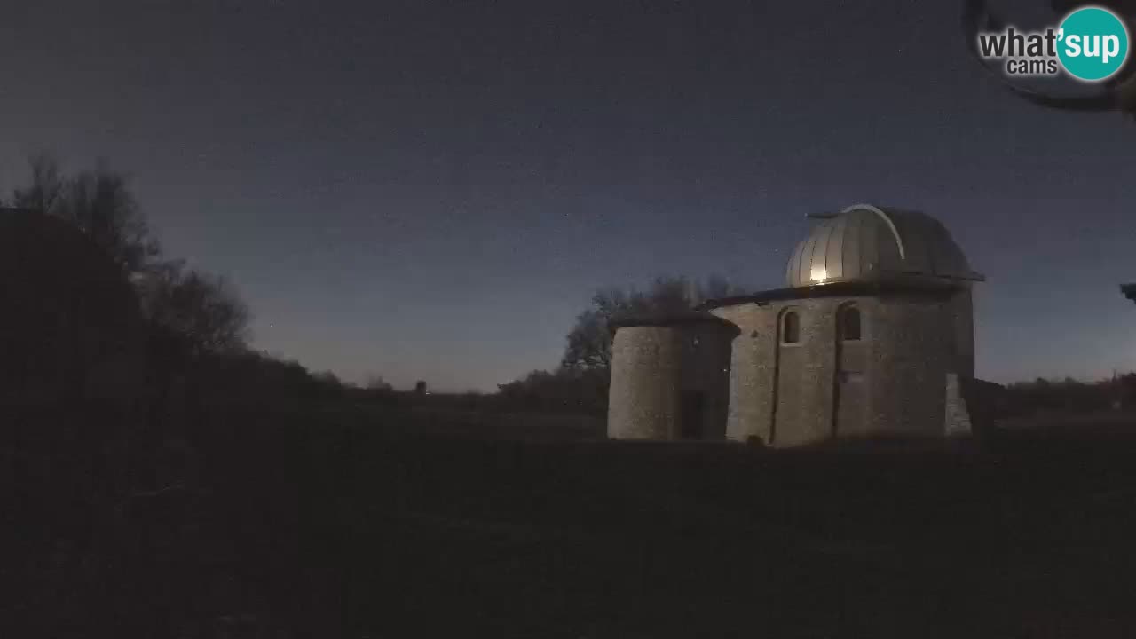 Višnjanska observatorijska spletna kamera: Opazujte vesolje iz Istre, Hrvaška