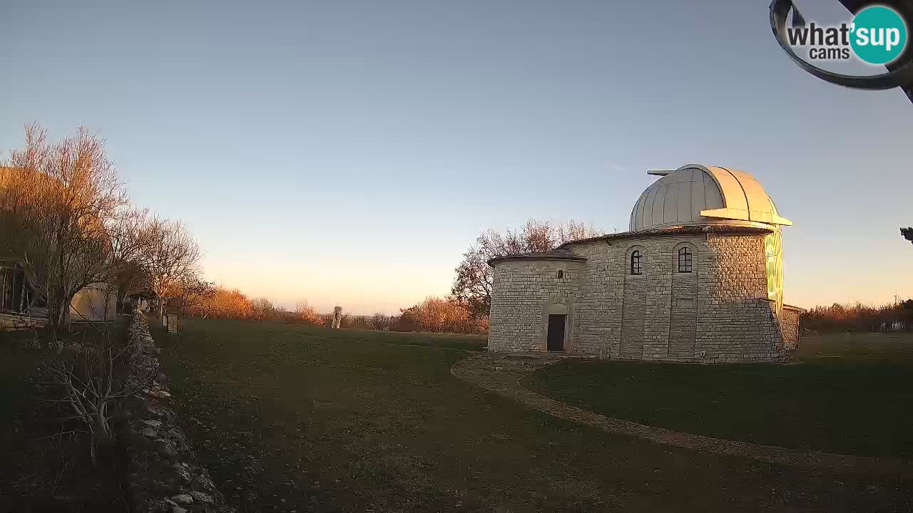 Webcam de l’Observatoire de Višnjan: Plongez dans le cosmos depuis l’Istrie, Croatie