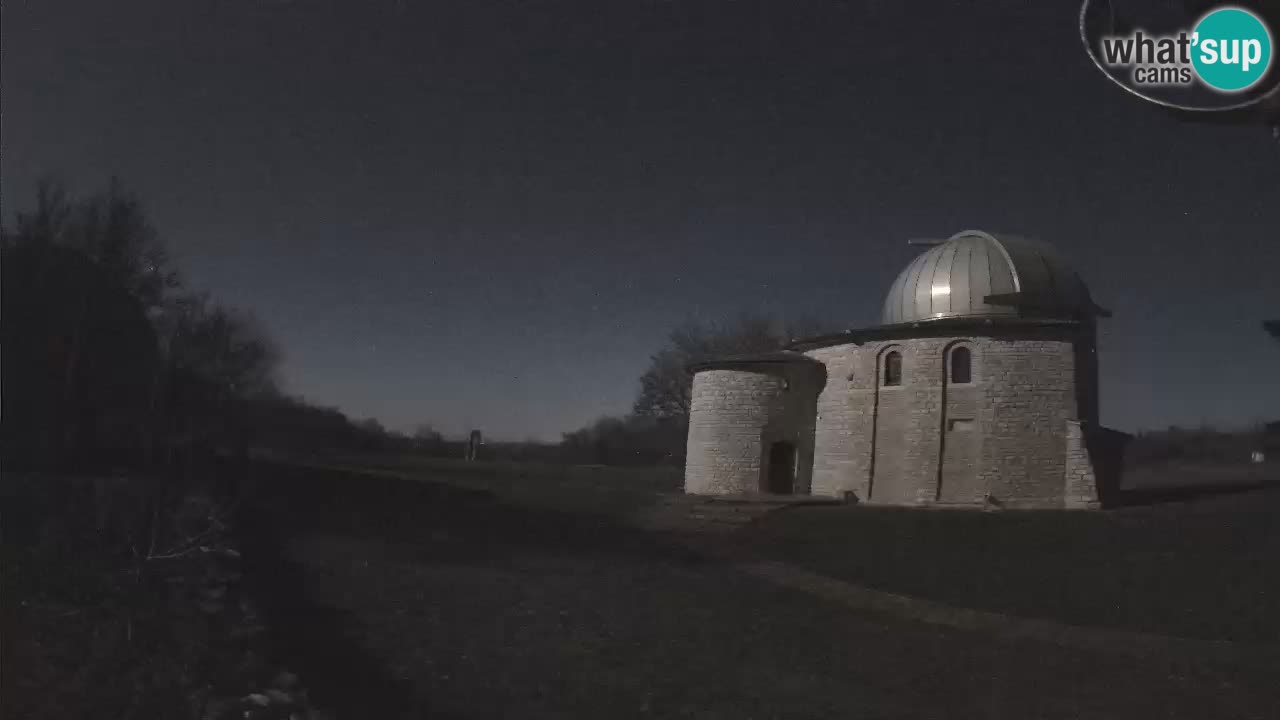 Webcam de l’Observatoire de Višnjan: Plongez dans le cosmos depuis l’Istrie, Croatie