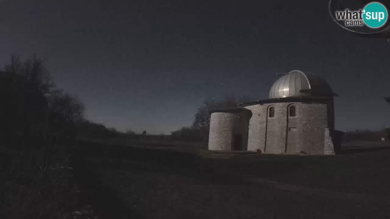 Višnjan Observatory Webcam: Gaze into the Cosmos from Istria, Croatia