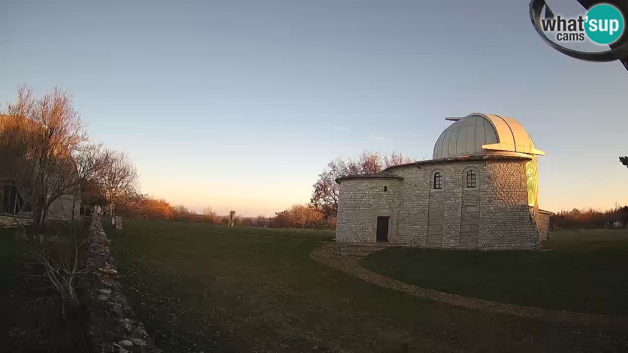 Webcam de l’Observatoire de Višnjan: Plongez dans le cosmos depuis l’Istrie, Croatie
