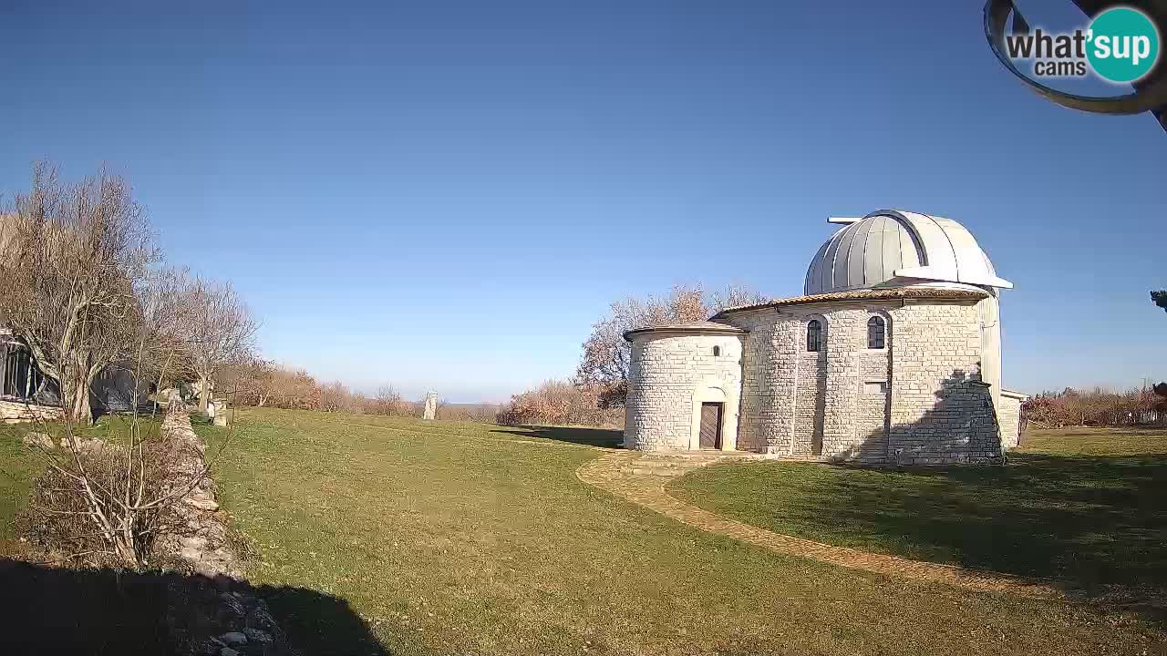 Višnjan Observatory Webcam: Gaze into the Cosmos from Istria, Croatia