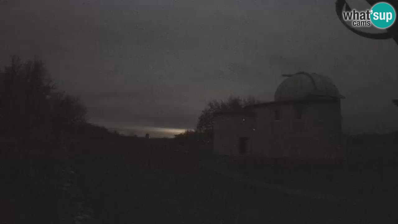 Višnjan Observatory Webcam: Gaze into the Cosmos from Istria, Croatia