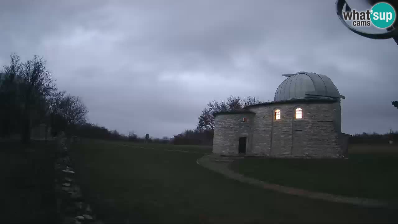 Višnjan Observatory Webcam: Gaze into the Cosmos from Istria, Croatia