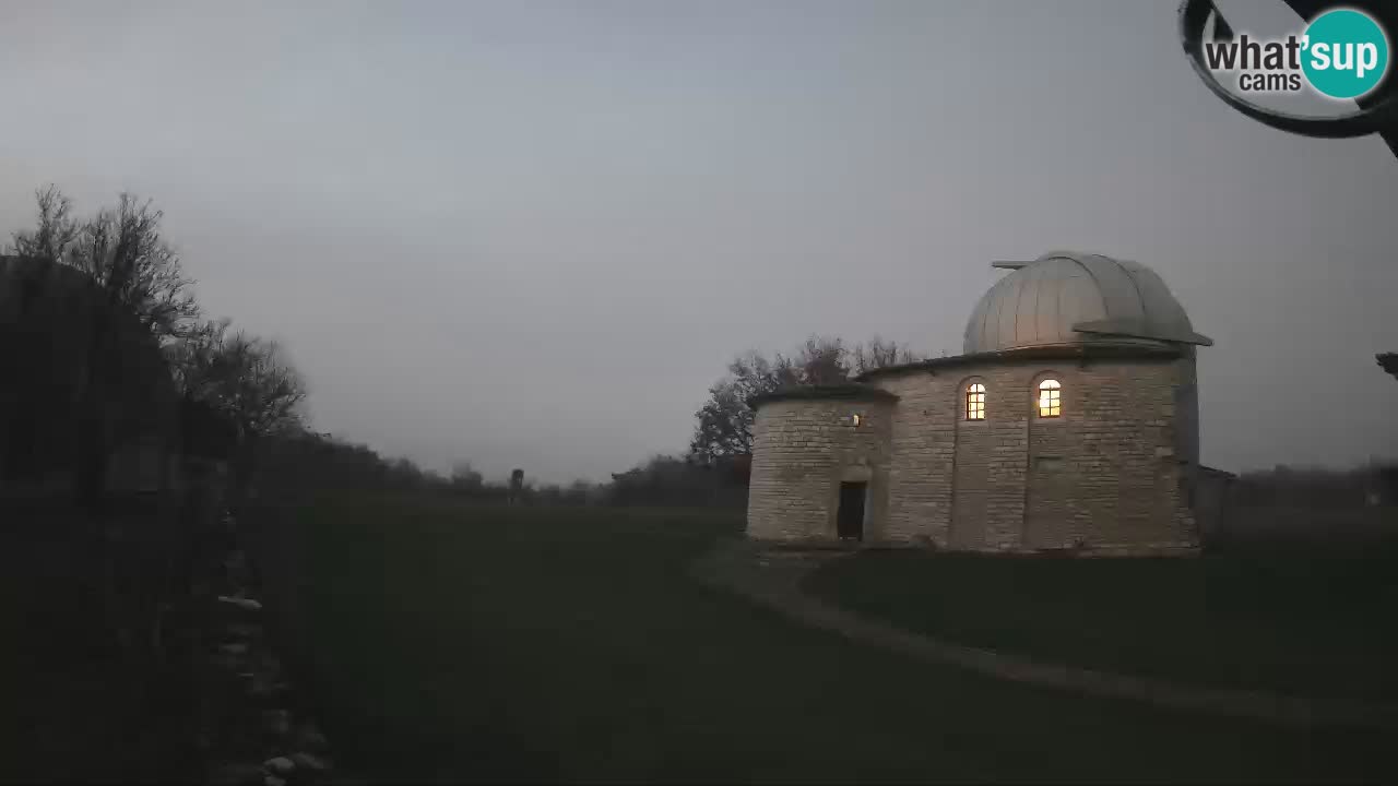Webcam de l’Observatoire de Višnjan: Plongez dans le cosmos depuis l’Istrie, Croatie