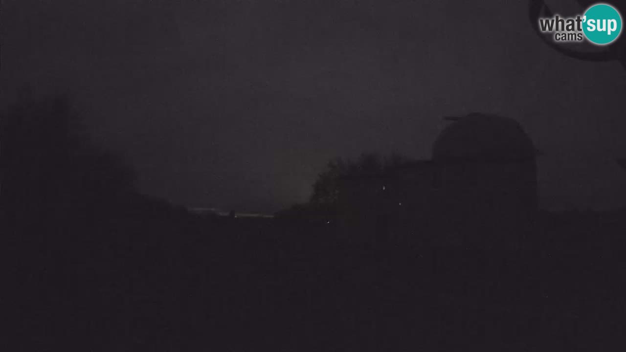 Višnjan Observatory Webcam: Gaze into the Cosmos from Istria, Croatia