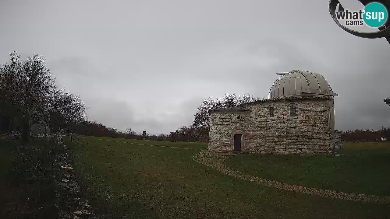 Višnjan Observatory Webcam: Gaze into the Cosmos from Istria, Croatia