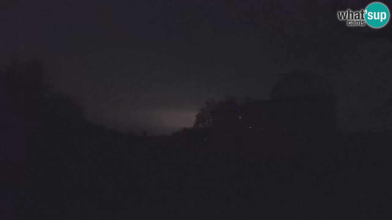 Višnjanska observatorijska spletna kamera: Opazujte vesolje iz Istre, Hrvaška