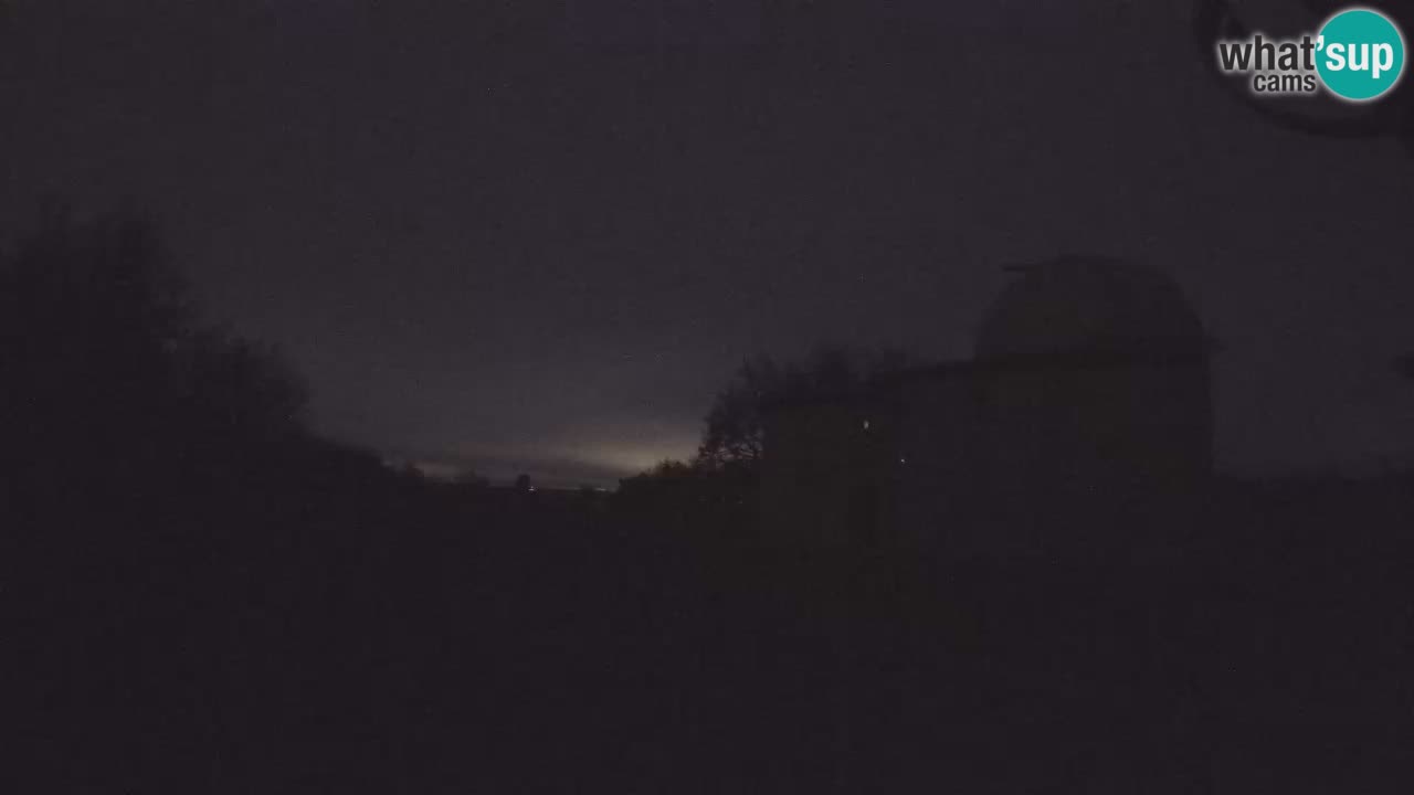 Višnjan Observatory Webcam: Gaze into the Cosmos from Istria, Croatia