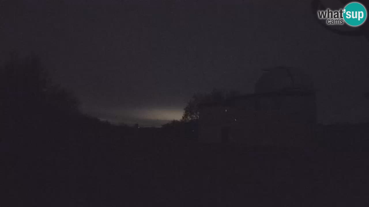 Višnjanska observatorijska spletna kamera: Opazujte vesolje iz Istre, Hrvaška