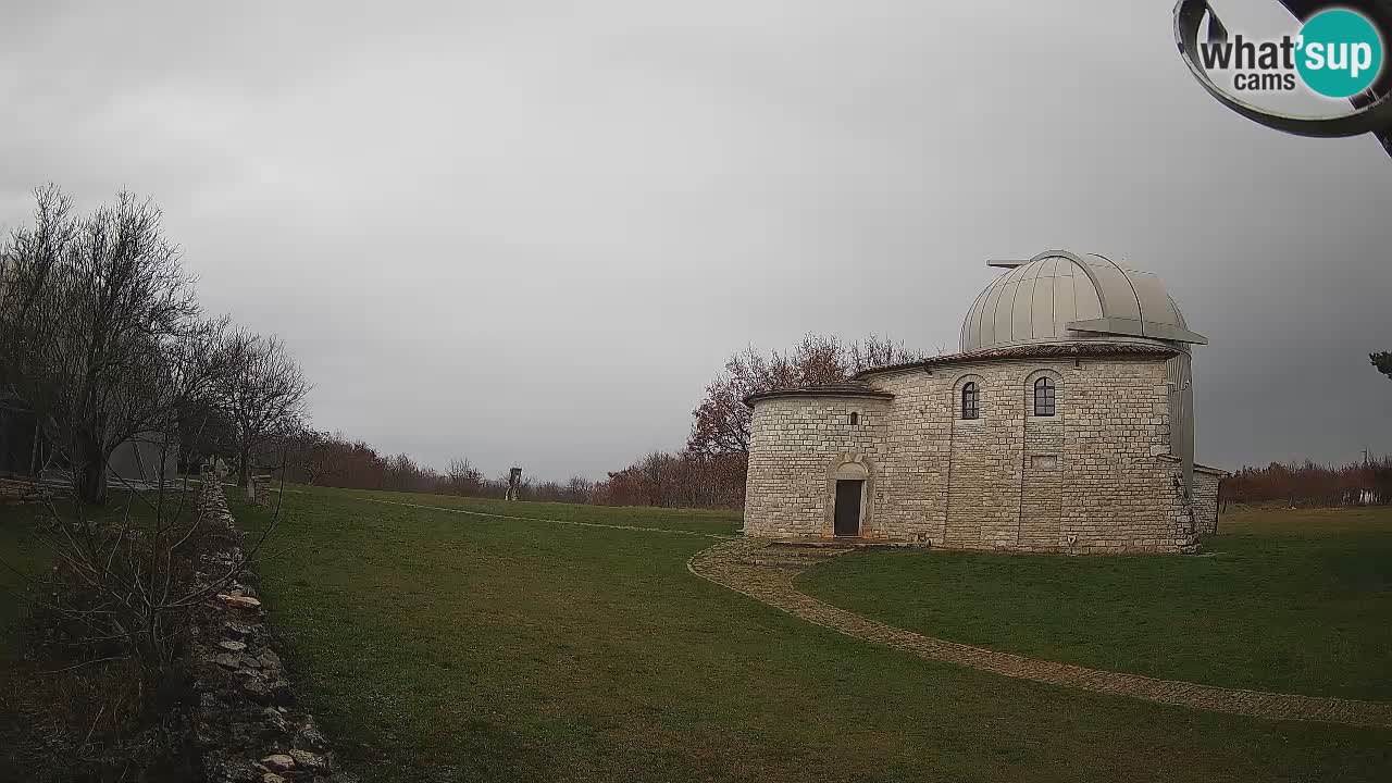 Višnjan Observatory Webcam: Gaze into the Cosmos from Istria, Croatia