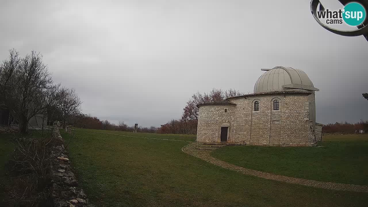 Višnjan Observatory Webcam: Gaze into the Cosmos from Istria, Croatia