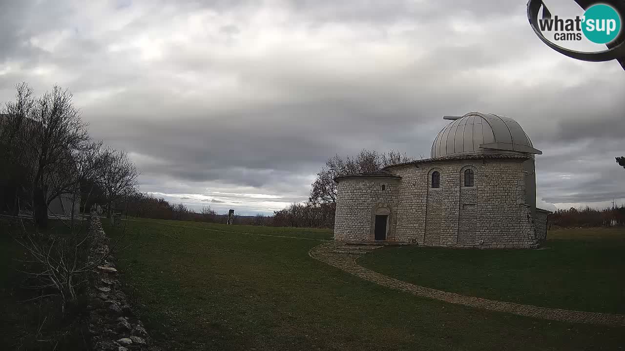 Webcam de l’Observatoire de Višnjan: Plongez dans le cosmos depuis l’Istrie, Croatie