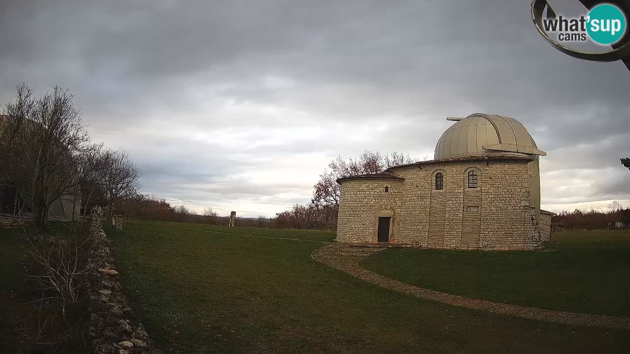 Višnjan Observatory Webcam: Gaze into the Cosmos from Istria, Croatia