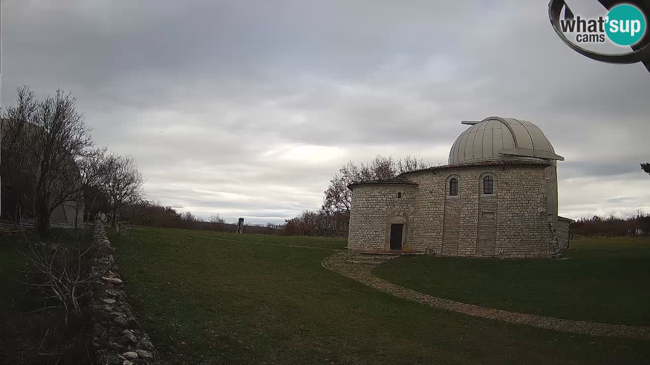 Webcam de l’Observatoire de Višnjan: Plongez dans le cosmos depuis l’Istrie, Croatie