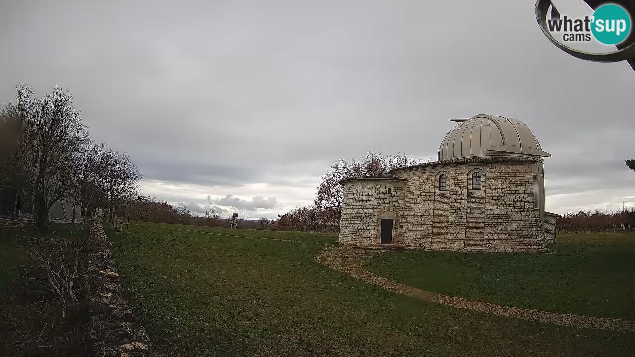 Višnjan Observatory Webcam: Gaze into the Cosmos from Istria, Croatia