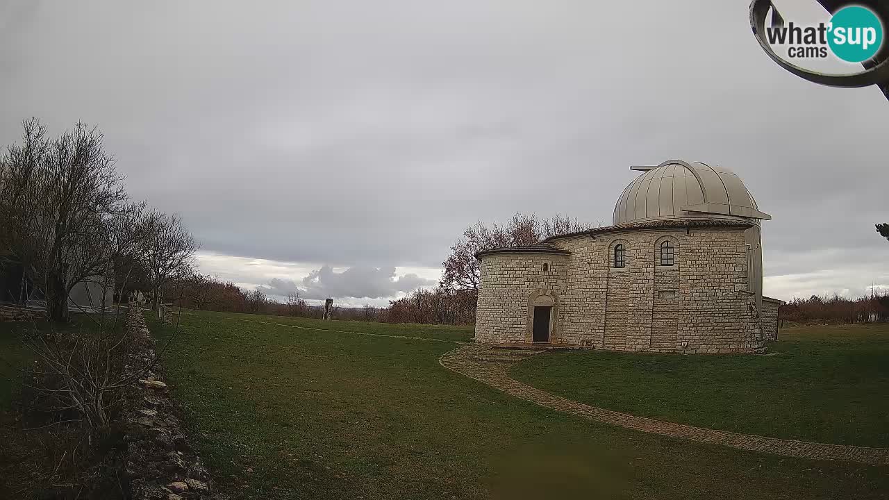Višnjan Observatory Webcam: Gaze into the Cosmos from Istria, Croatia