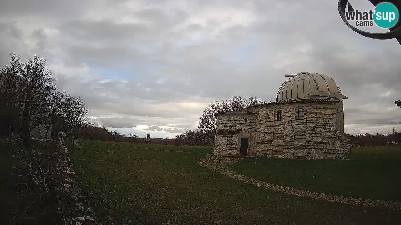 Višnjan Observatory Webcam: Gaze into the Cosmos from Istria, Croatia