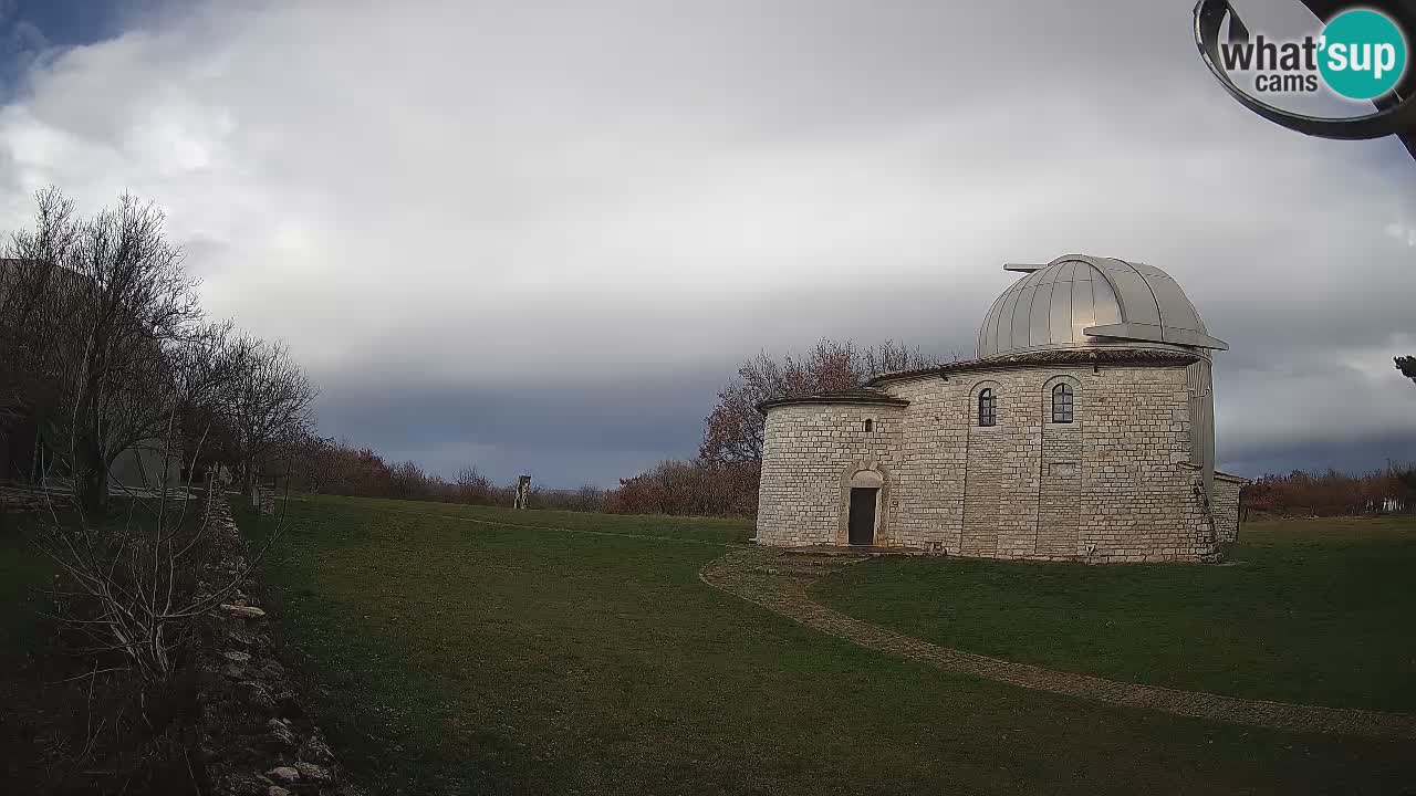 Webcam de l’Observatoire de Višnjan: Plongez dans le cosmos depuis l’Istrie, Croatie