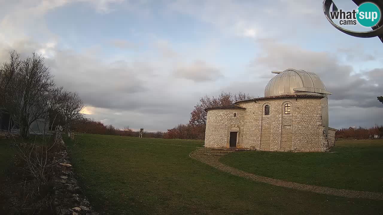 Webcam del Observatorio de Višnjan: Contempla el cosmos desde Istria, Croacia