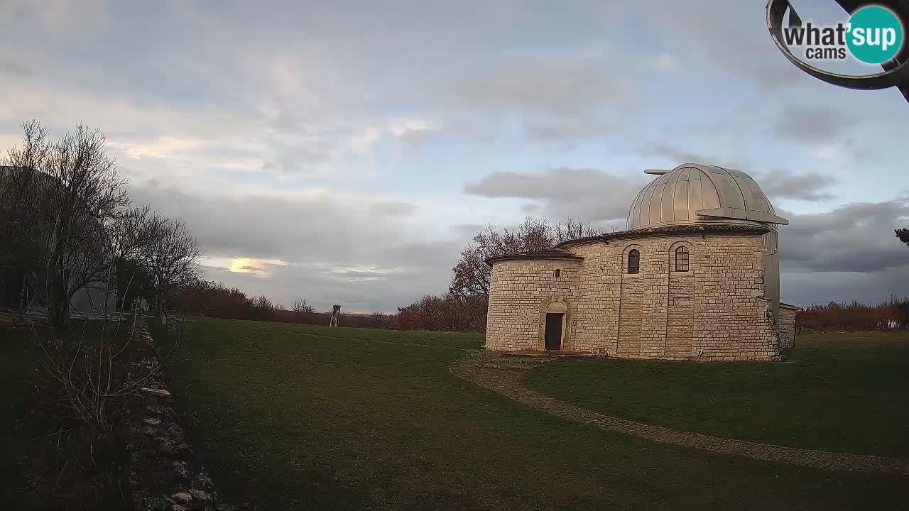 Višnjan Observatory Webcam: Gaze into the Cosmos from Istria, Croatia
