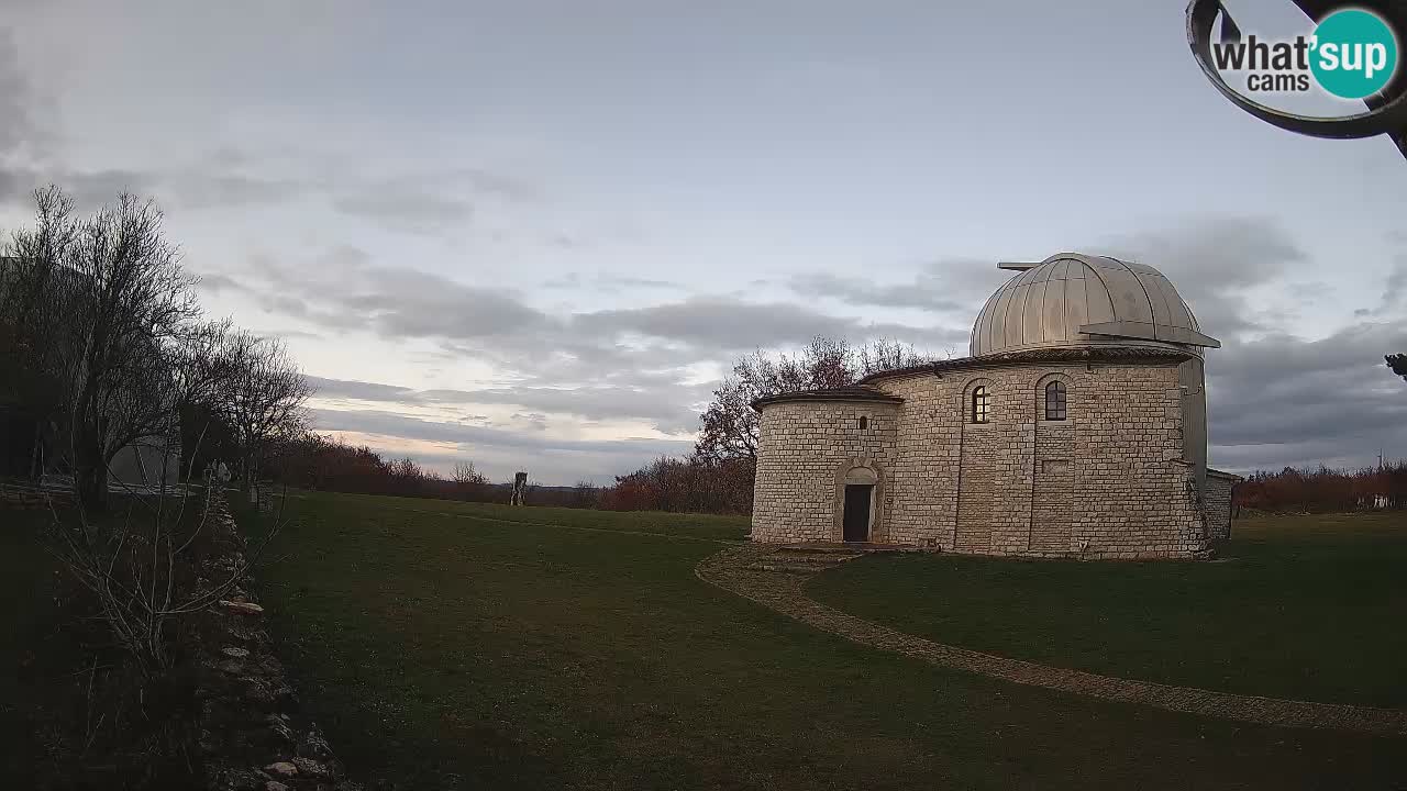 Višnjanska observatorijska spletna kamera: Opazujte vesolje iz Istre, Hrvaška