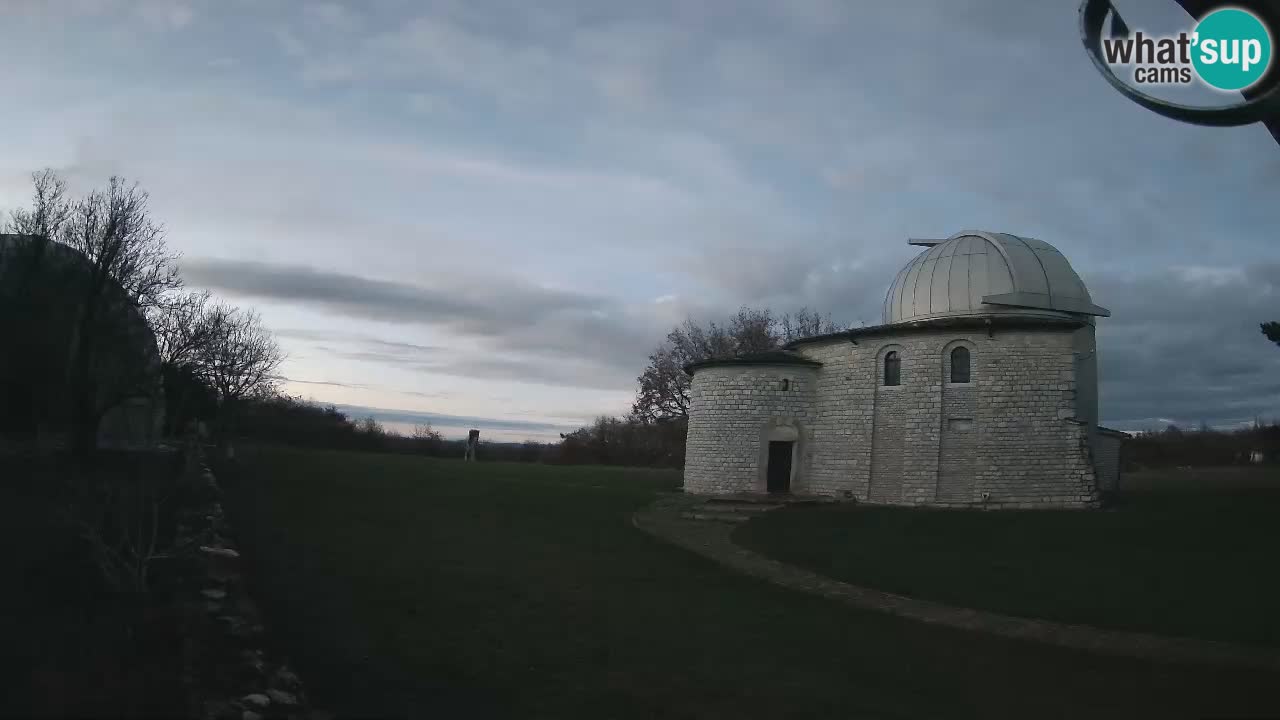 Webcam de l’Observatoire de Višnjan: Plongez dans le cosmos depuis l’Istrie, Croatie