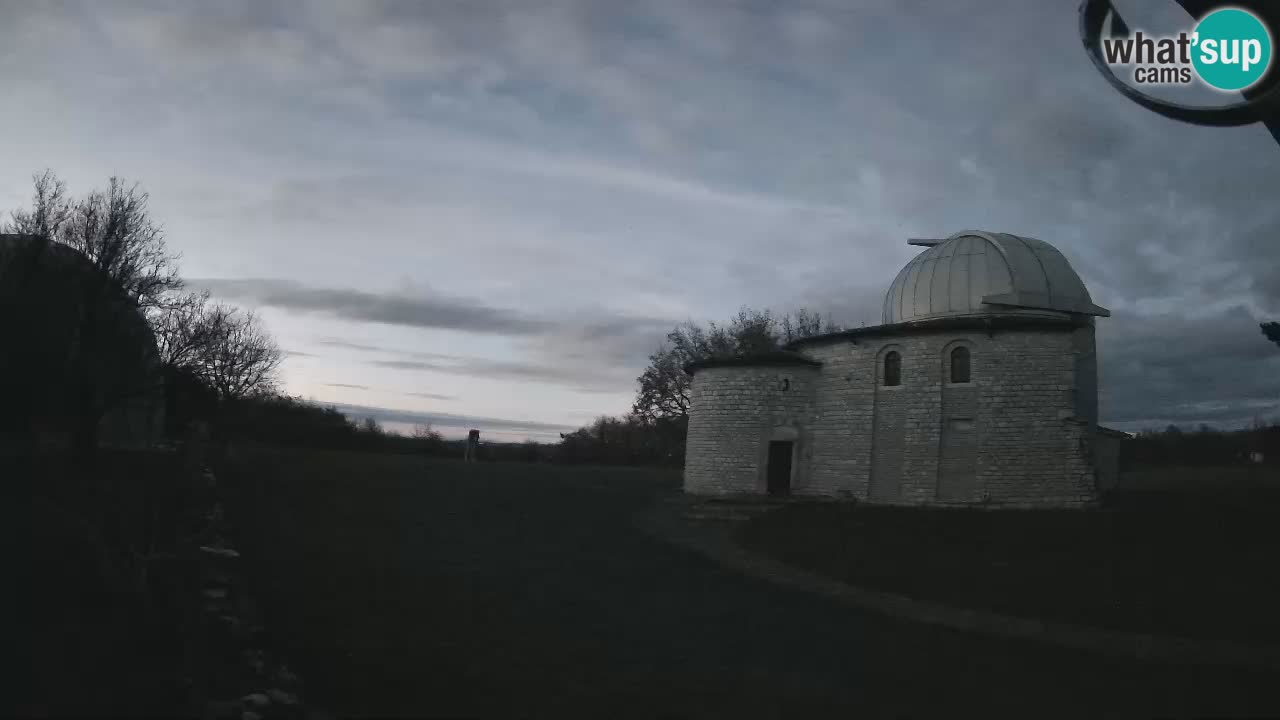 Višnjanska observatorijska spletna kamera: Opazujte vesolje iz Istre, Hrvaška