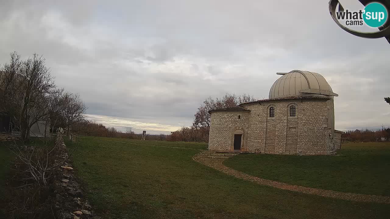 Višnjan Observatory Webcam: Gaze into the Cosmos from Istria, Croatia
