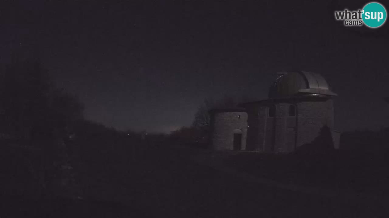 Višnjanska opservatorijska web kamera: Zavirite u svemir s poluotoka Istre, Hrvatska