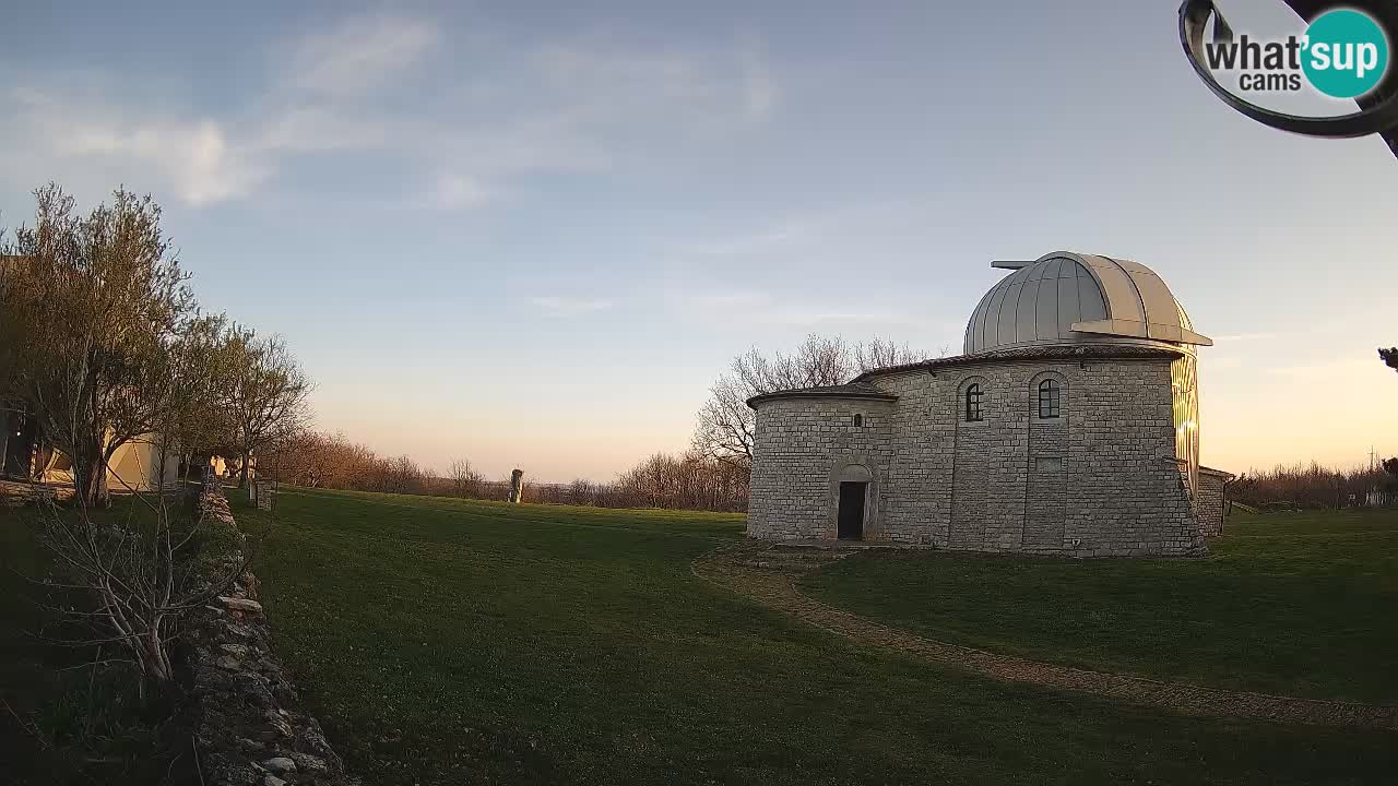 Višnjan Observatory Webcam: Gaze into the Cosmos from Istria, Croatia