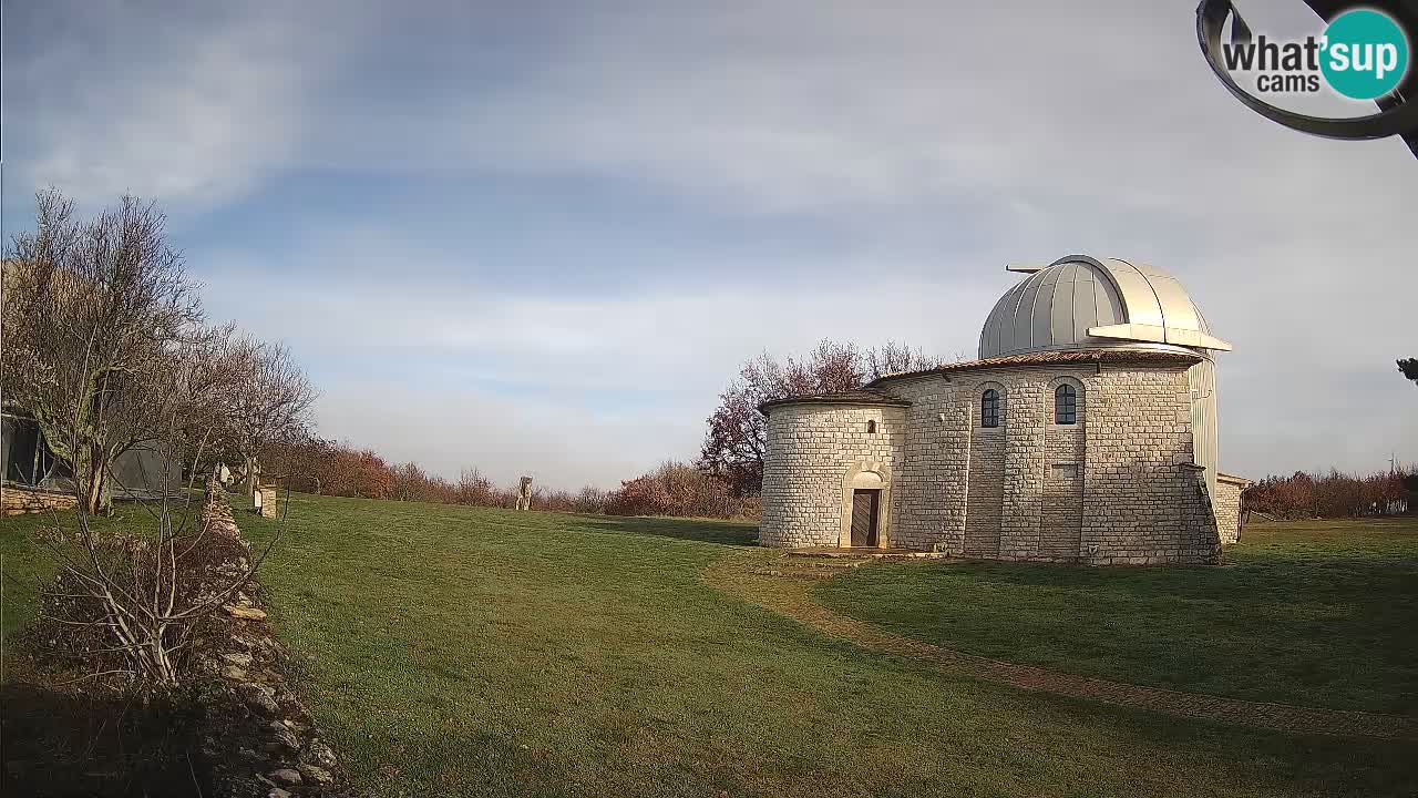 Višnjanska opservatorijska web kamera: Zavirite u svemir s poluotoka Istre, Hrvatska