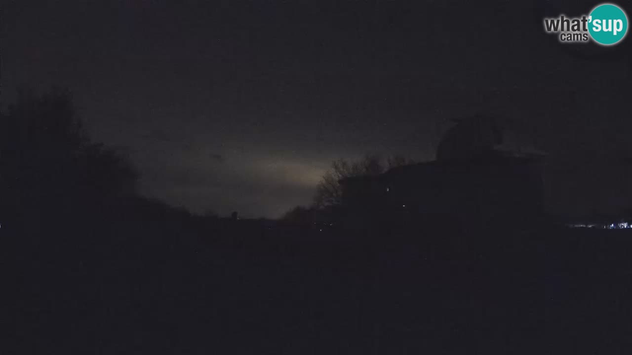 Višnjan Observatory Webcam: Gaze into the Cosmos from Istria, Croatia