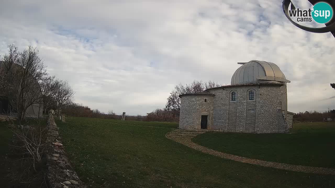 Webcam de l’Observatoire de Višnjan: Plongez dans le cosmos depuis l’Istrie, Croatie