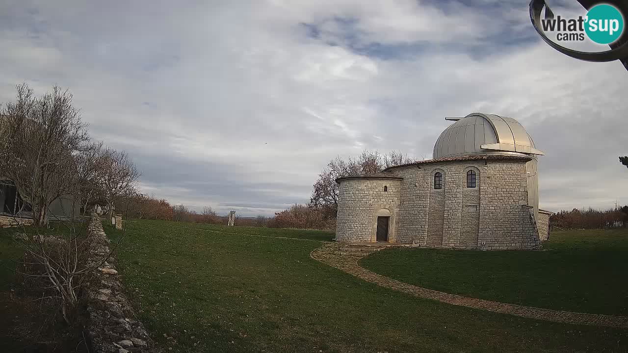 Višnjanska observatorijska spletna kamera: Opazujte vesolje iz Istre, Hrvaška