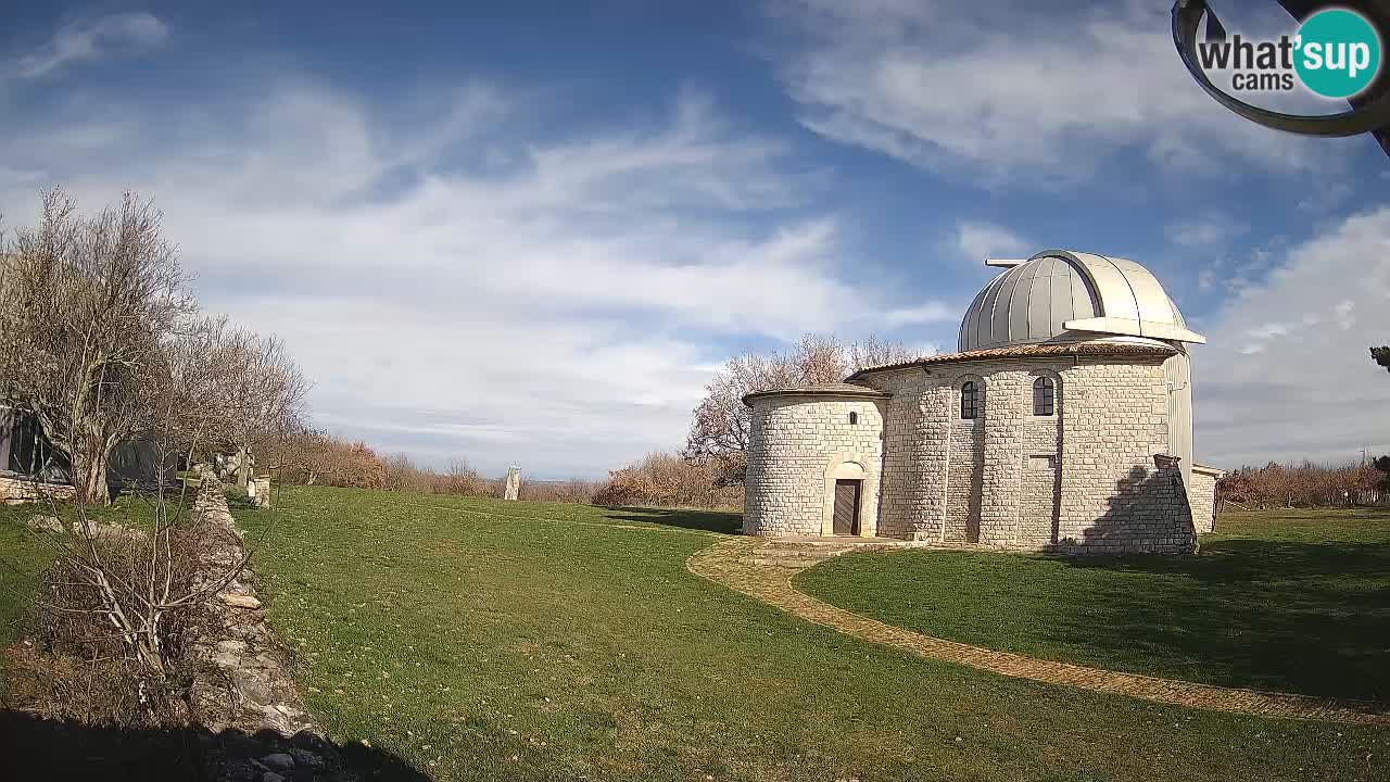 Webcam de l’Observatoire de Višnjan: Plongez dans le cosmos depuis l’Istrie, Croatie
