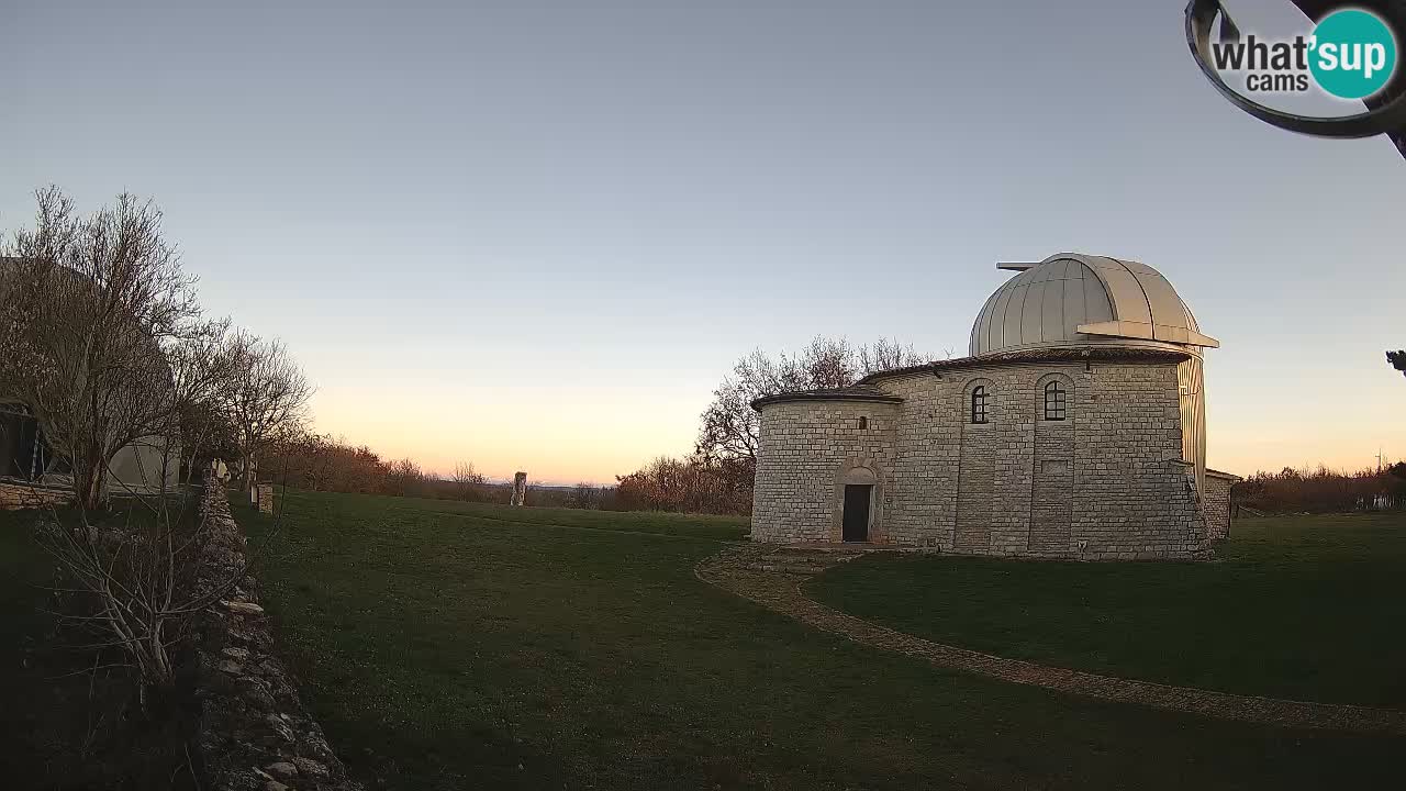 Višnjan Observatory Webcam: Gaze into the Cosmos from Istria, Croatia