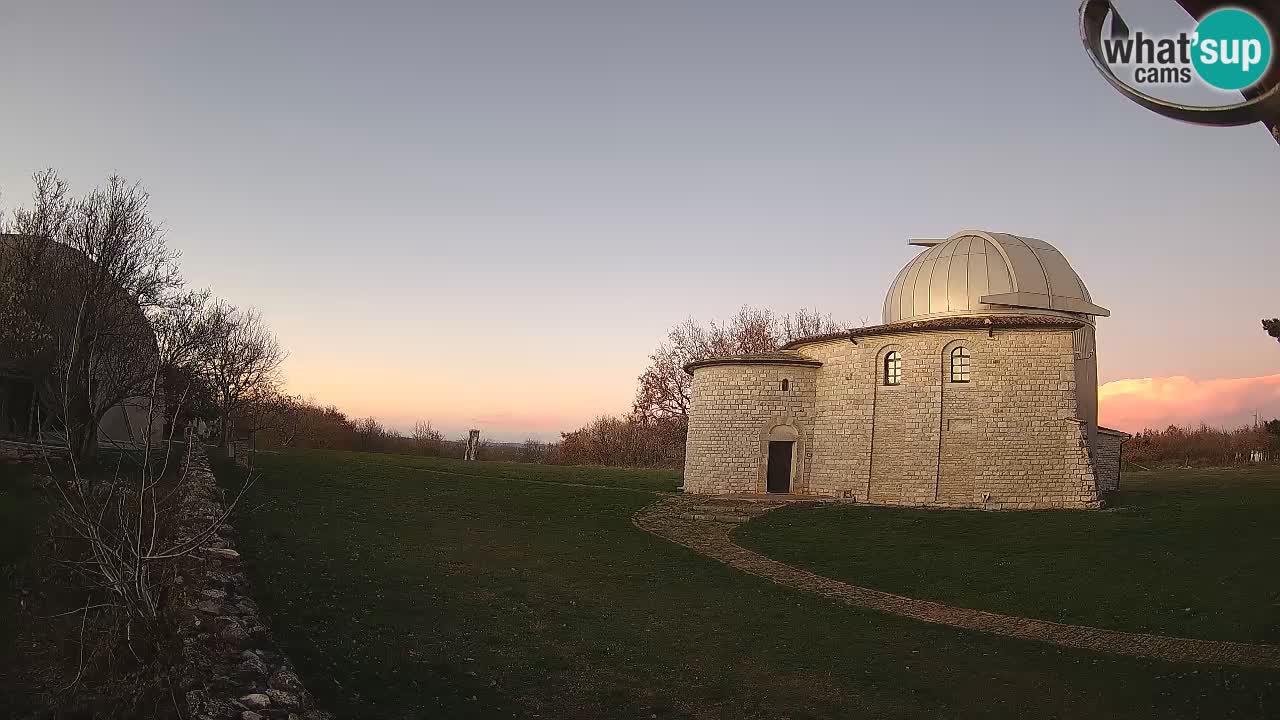 Višnjan Observatory Webcam: Gaze into the Cosmos from Istria, Croatia