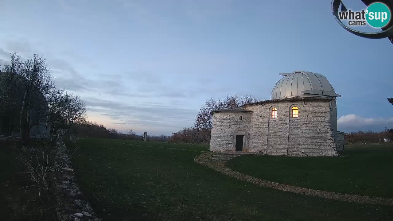 Webcam de l’Observatoire de Višnjan: Plongez dans le cosmos depuis l’Istrie, Croatie