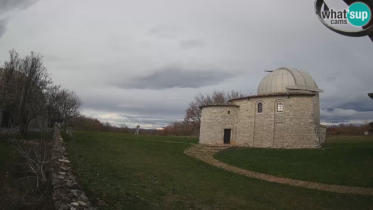 Višnjanska opservatorijska web kamera: Zavirite u svemir s poluotoka Istre, Hrvatska