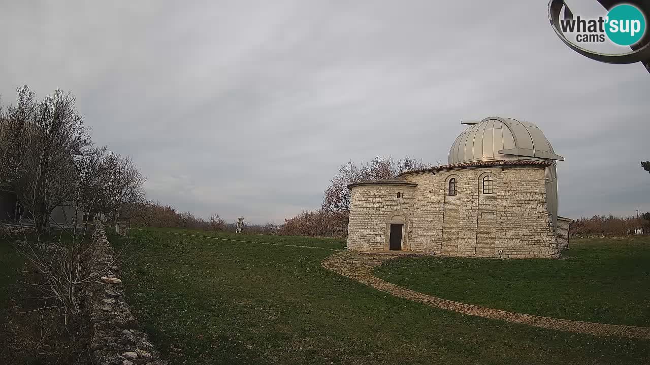 Višnjanska observatorijska spletna kamera: Opazujte vesolje iz Istre, Hrvaška