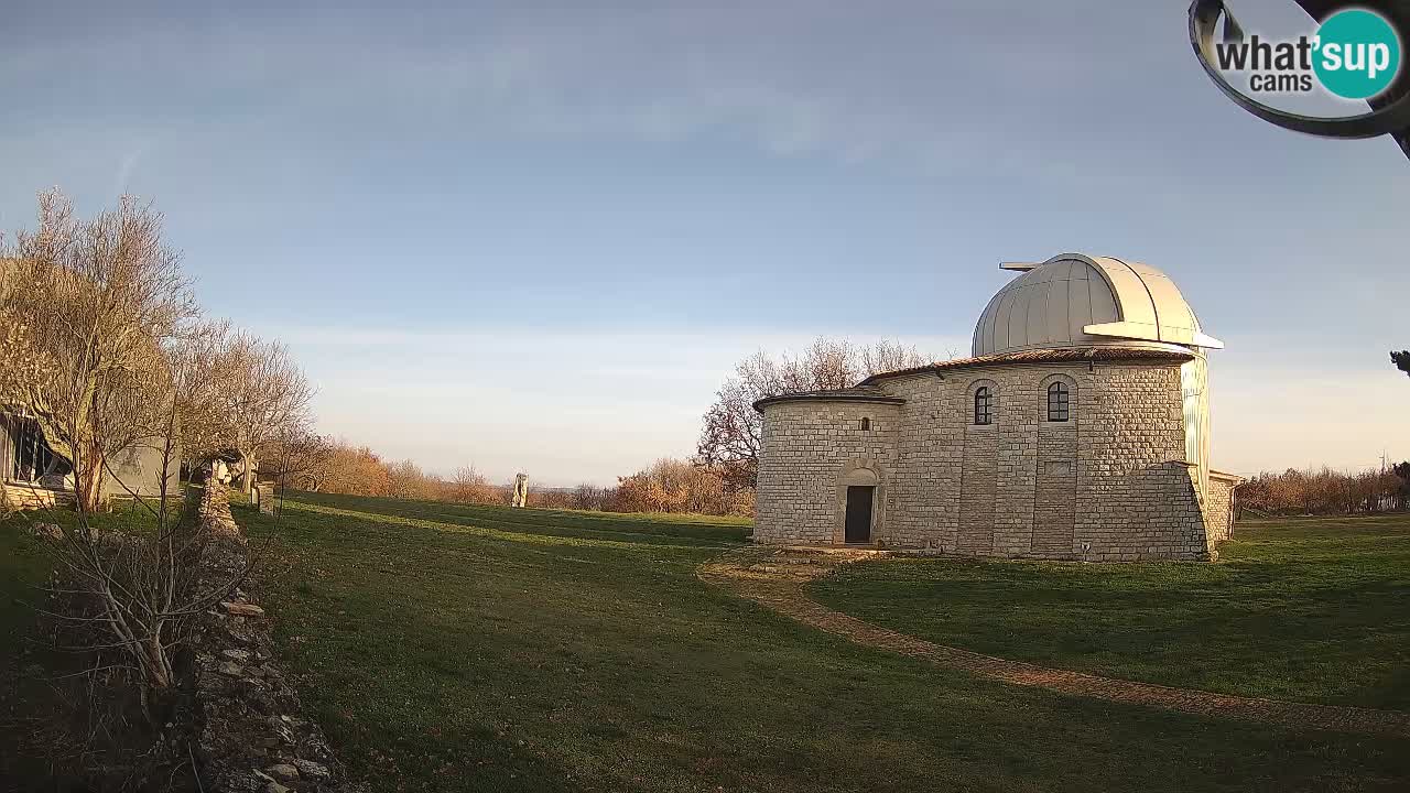 Višnjanska observatorijska spletna kamera: Opazujte vesolje iz Istre, Hrvaška