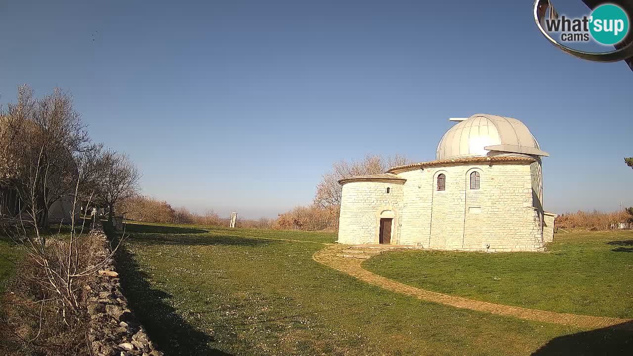 Webcam de l’Observatoire de Višnjan: Plongez dans le cosmos depuis l’Istrie, Croatie